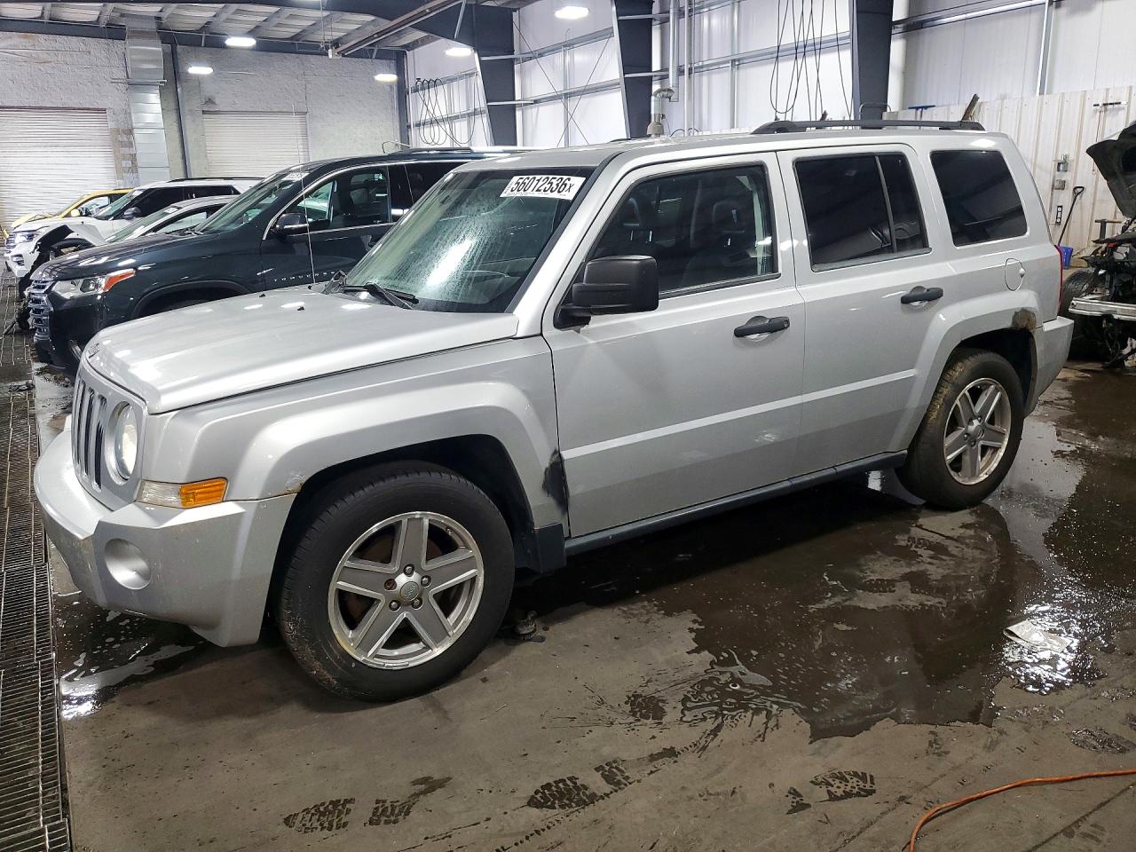 Salvage Jeep Patriot Image