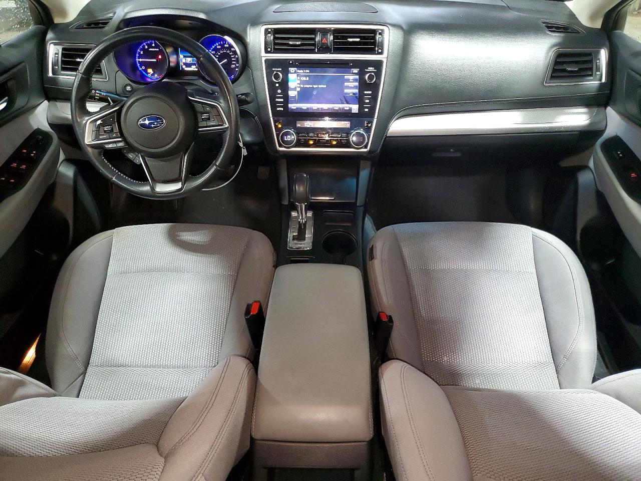 Subaru Legacy 2.5i Premium