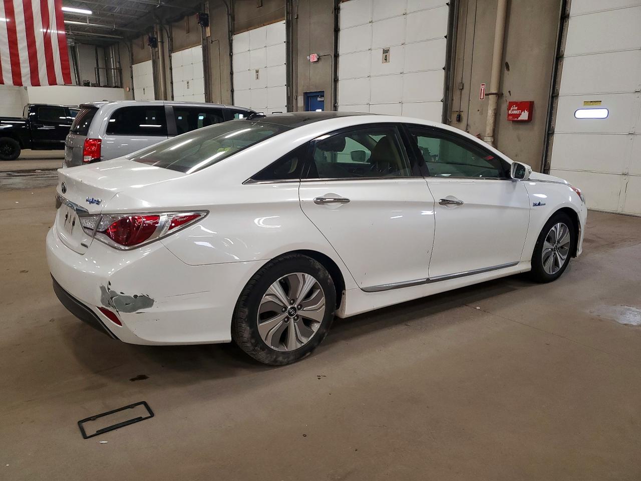 Hyundai SONATA Hybrid