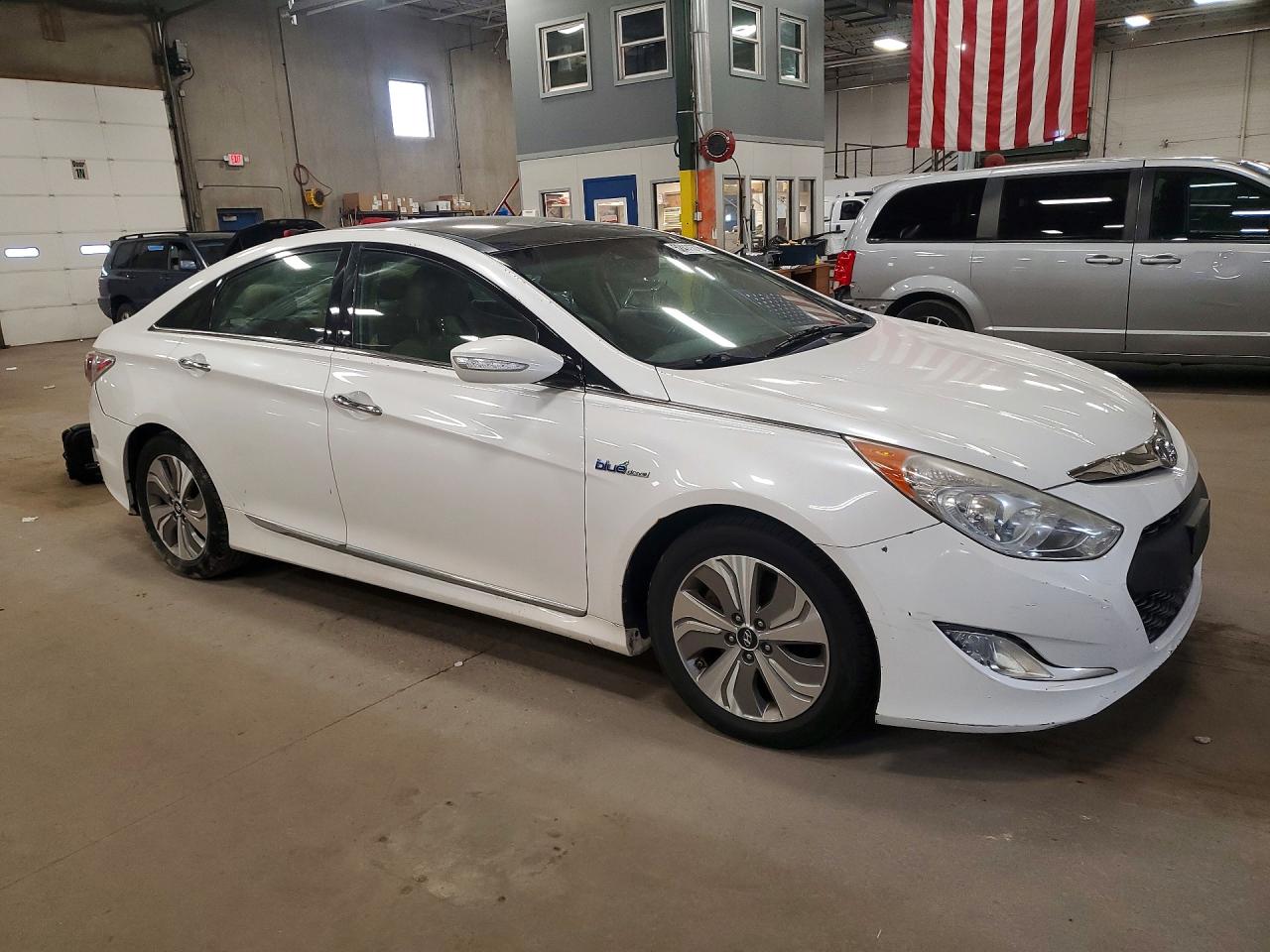 Hyundai SONATA Hybrid