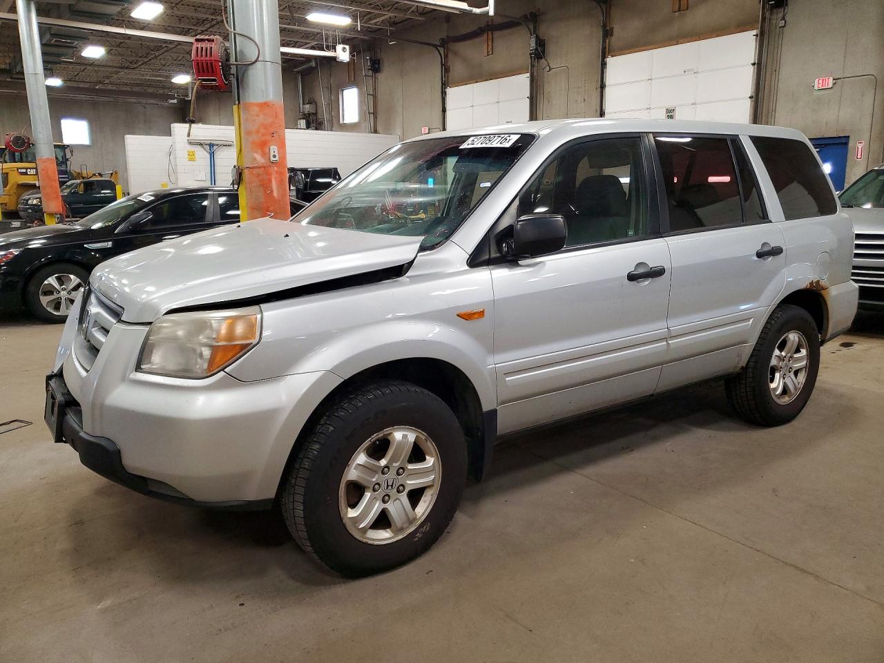 Salvage Honda Pilot Image