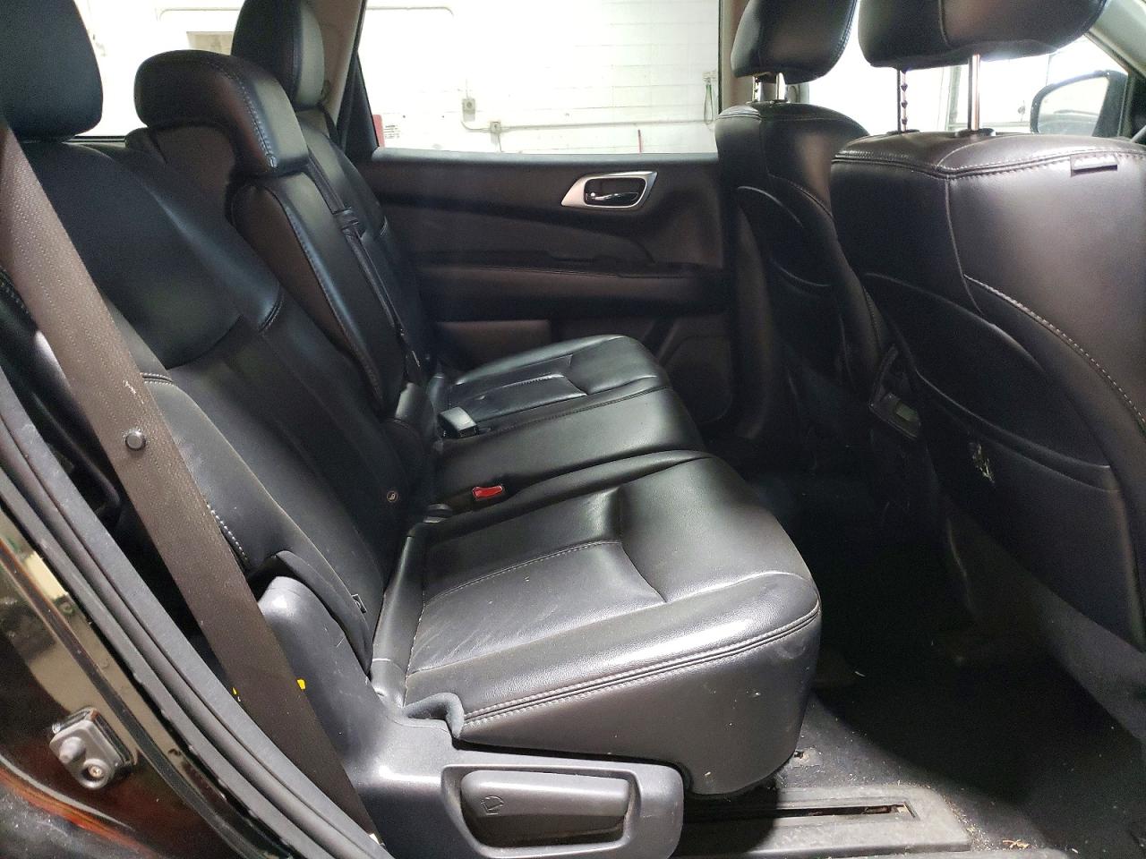 Nissan Pathfinder Sl