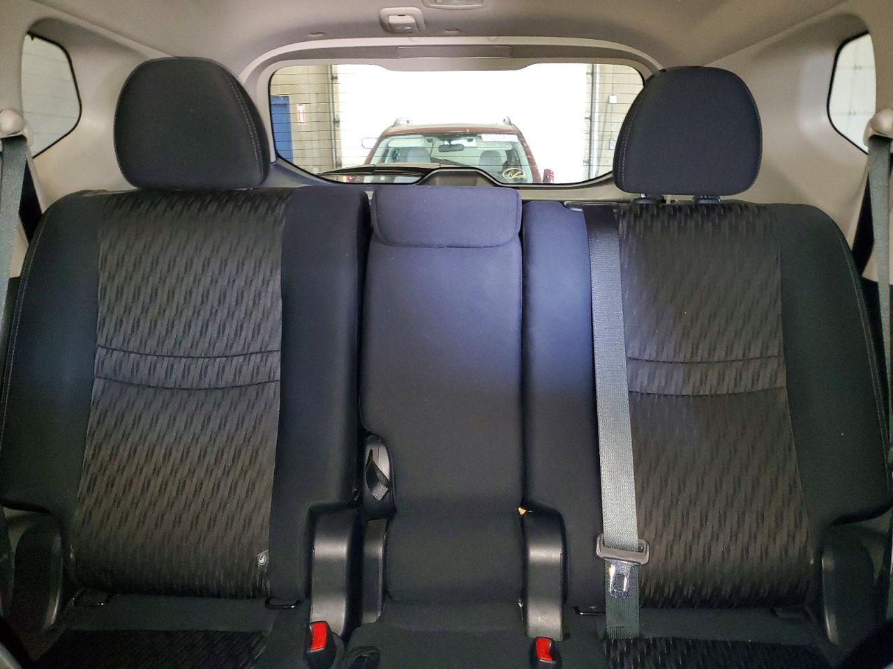Nissan Rogue S