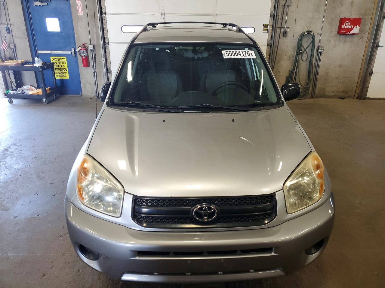 Toyota RAV4 Base