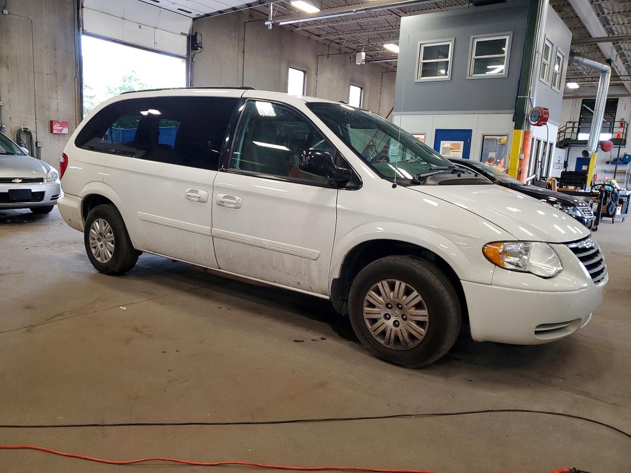 Chrysler Minivan Lx
