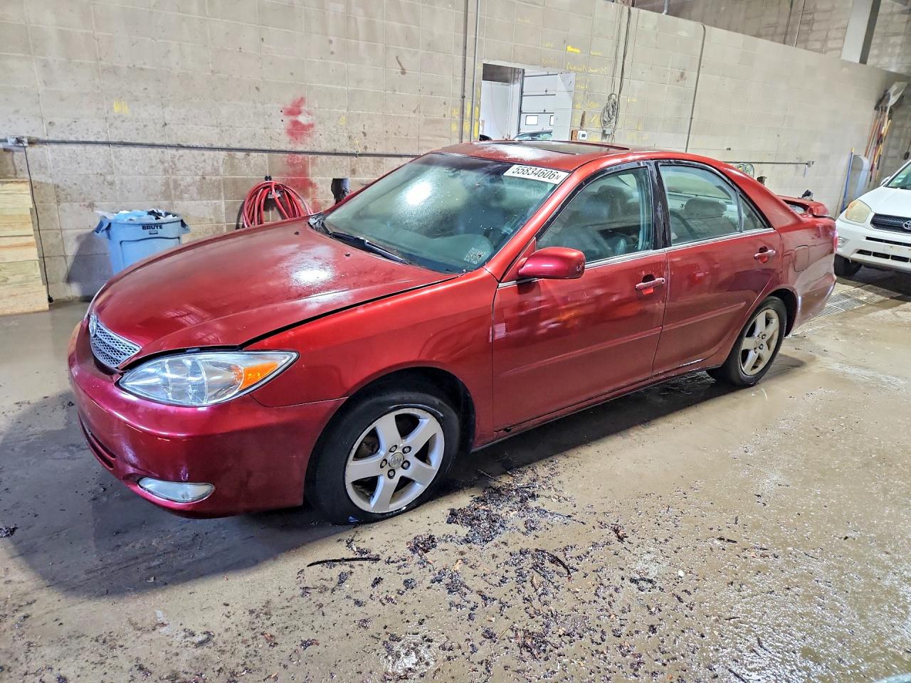 Salvage Toyota Camry Image