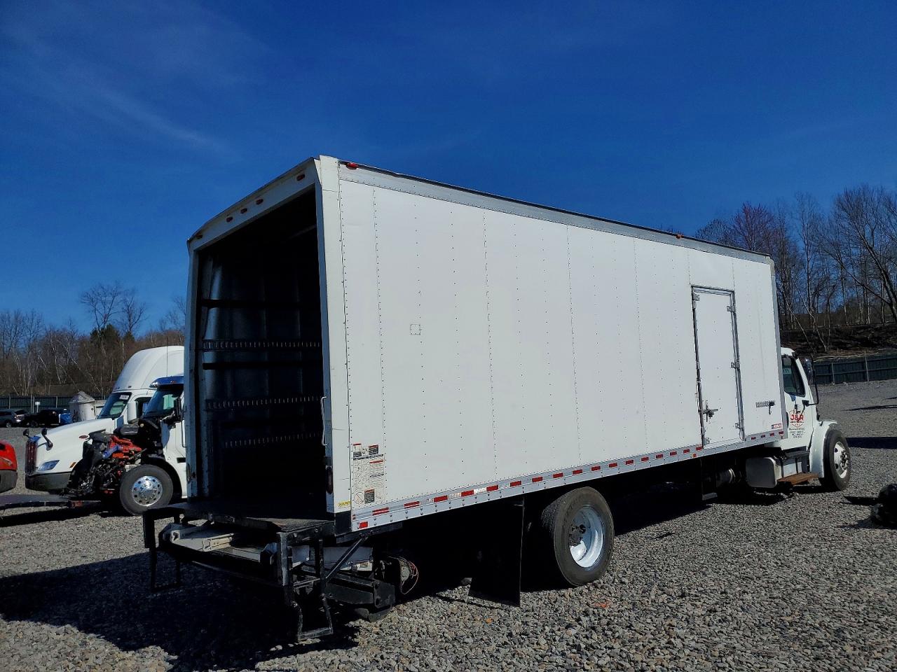Freightliner M2