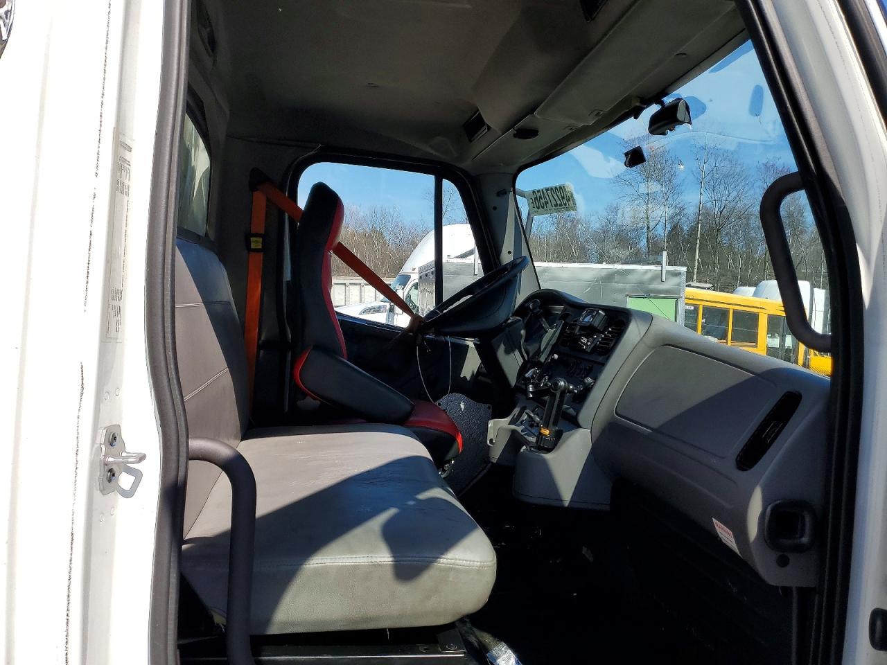Freightliner M2