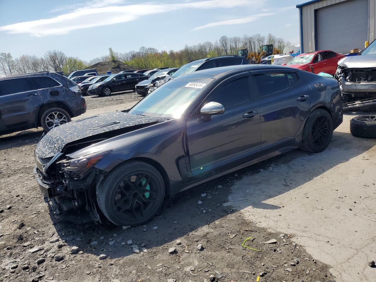 Salvage Kia Stinger Image