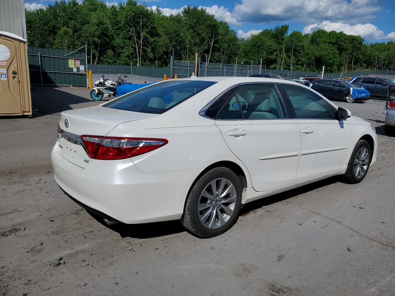 Toyota Camry Xle