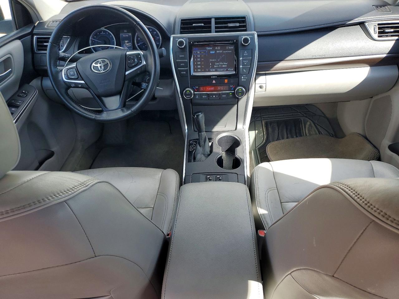 Toyota Camry Xle