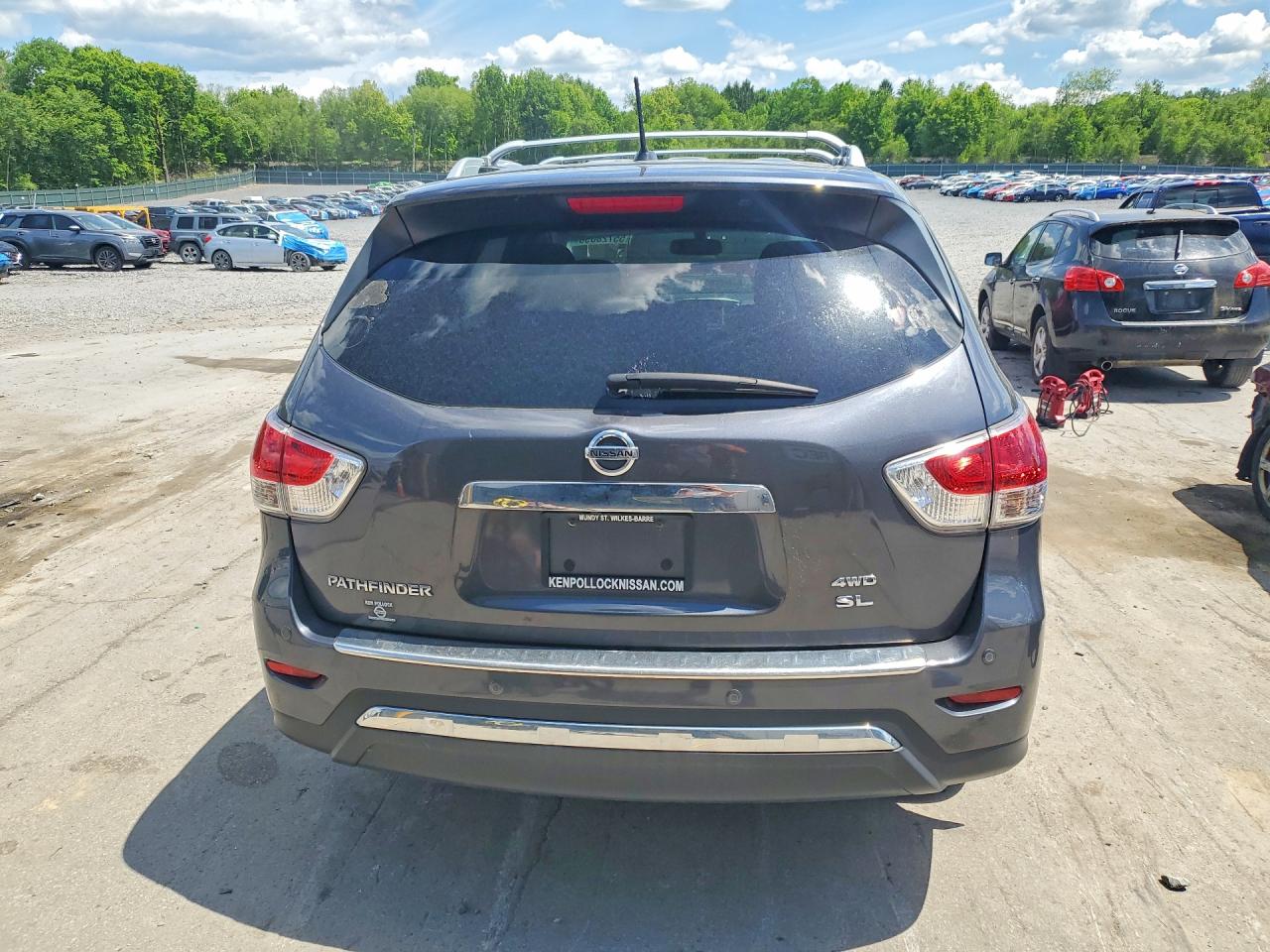 Nissan Pathfinder Sl