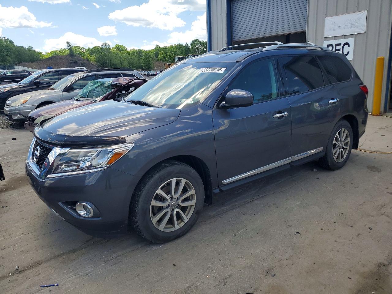 Salvage Nissan Pathfinder Image