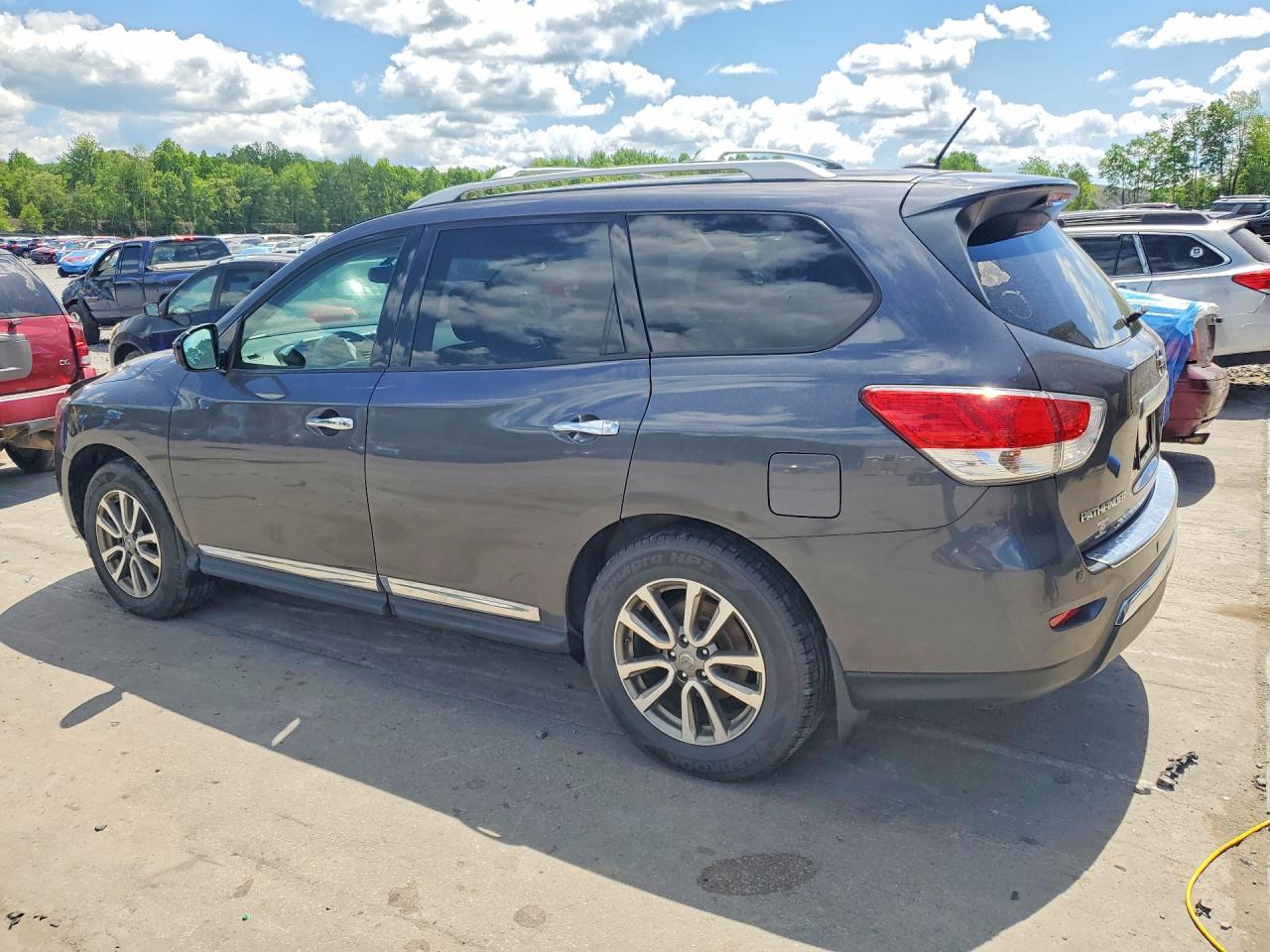 Nissan Pathfinder Sl