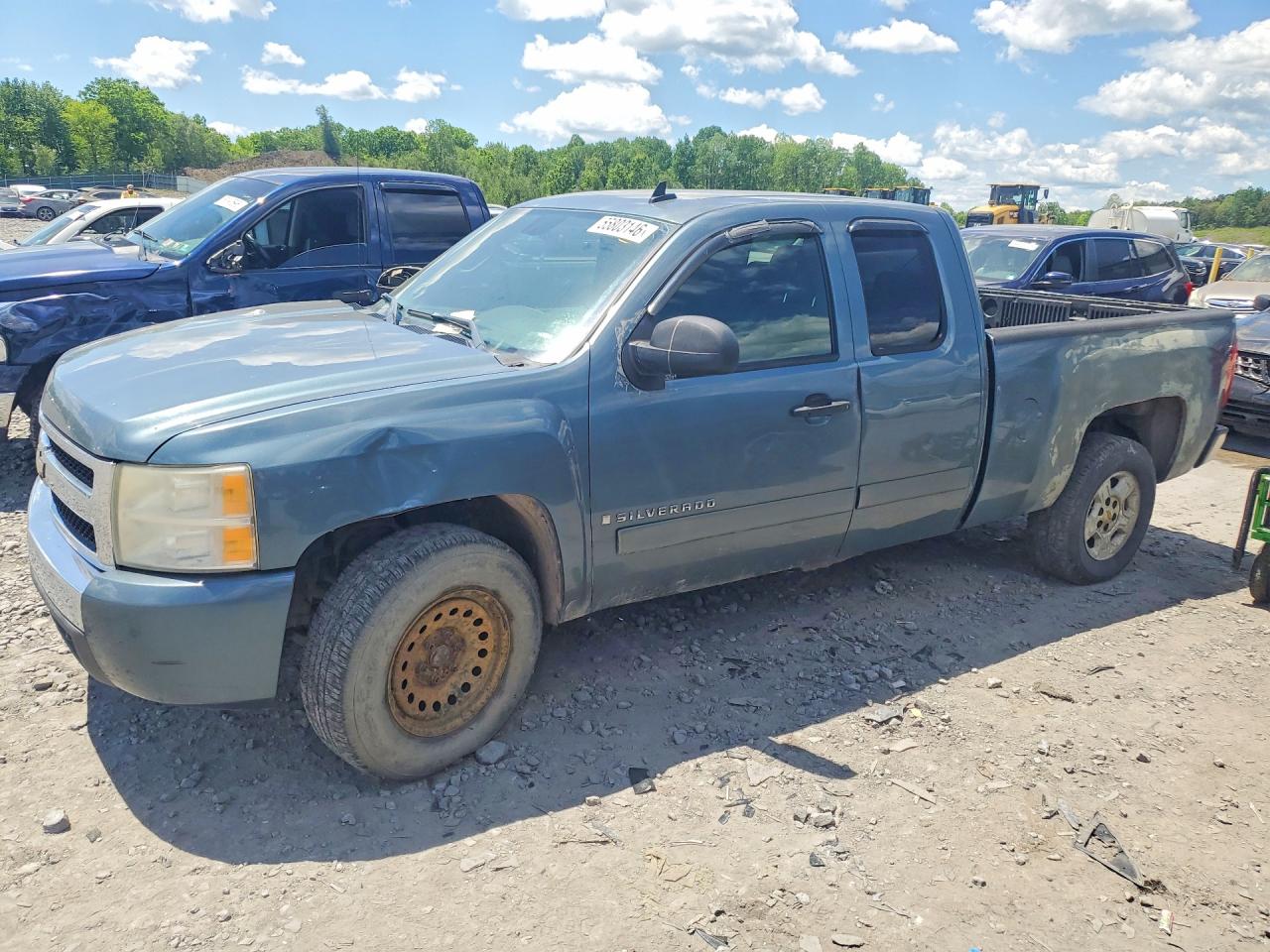 Salvage Chevrolet Silverado Image