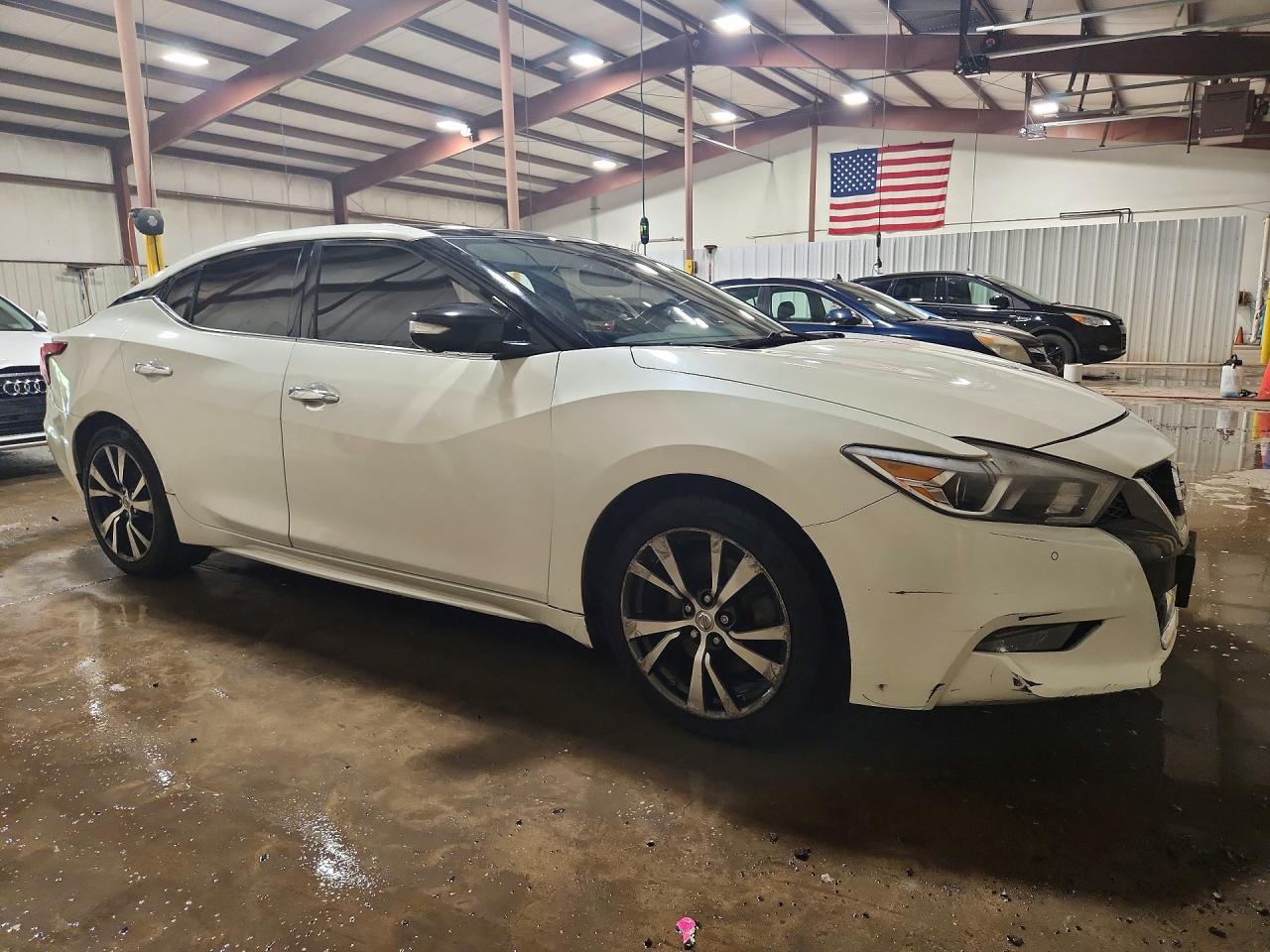 Nissan Maxima Platinum