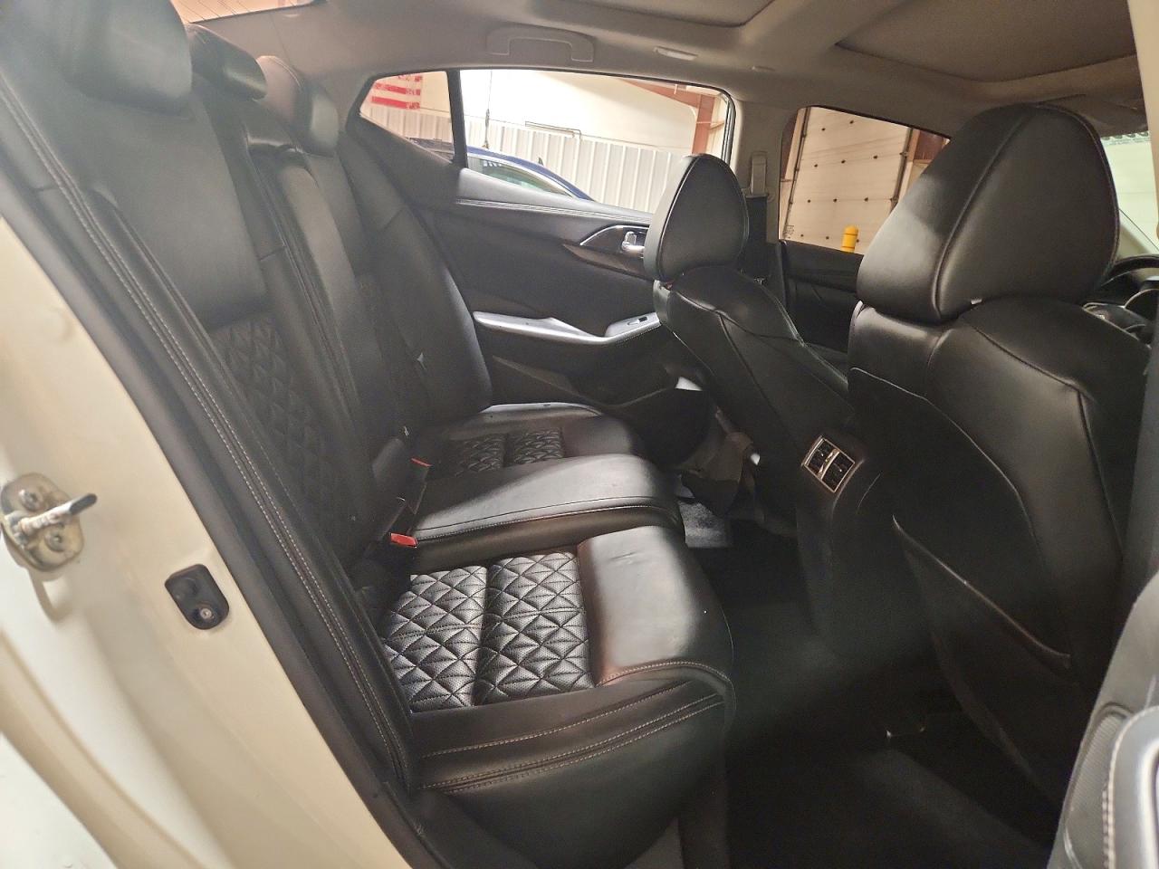 Nissan Maxima Platinum