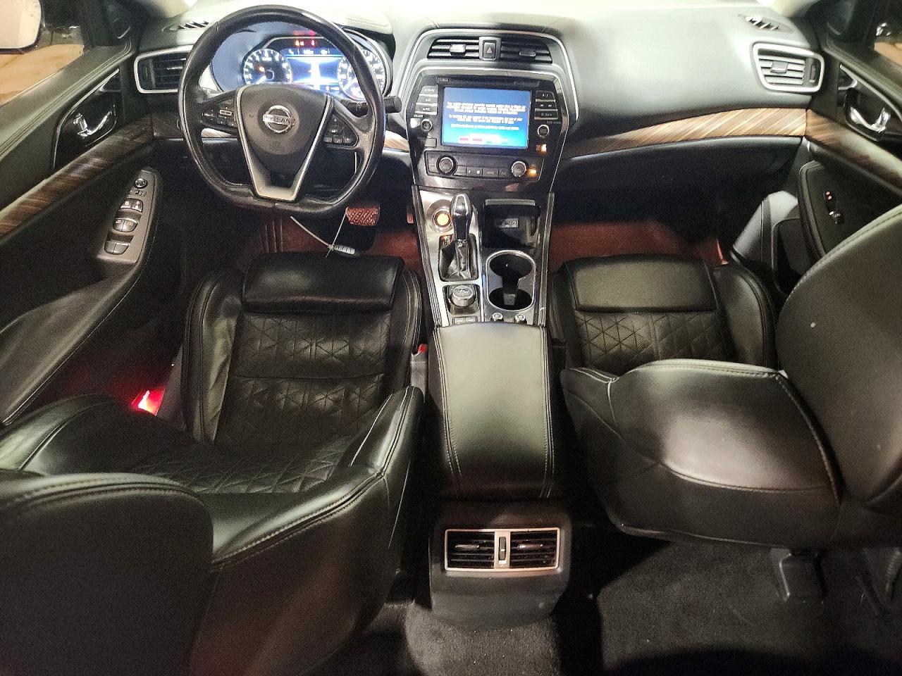 Nissan Maxima Platinum