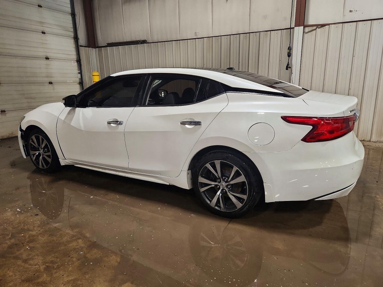 Nissan Maxima Platinum