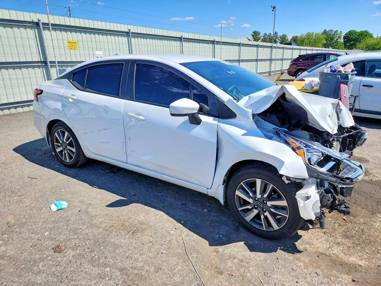 Nissan Versa Sv