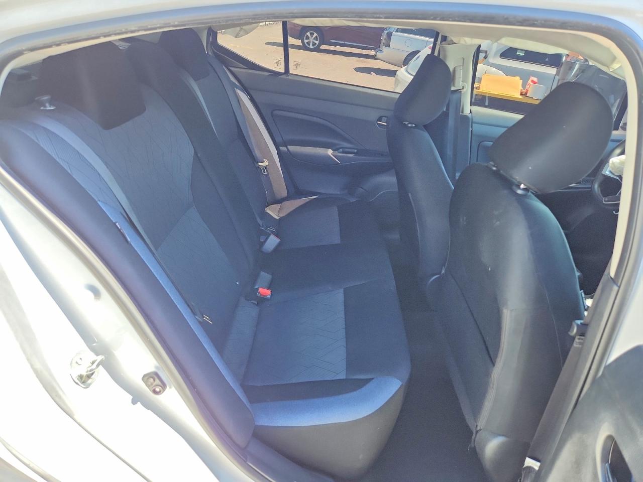 Nissan Versa Sv