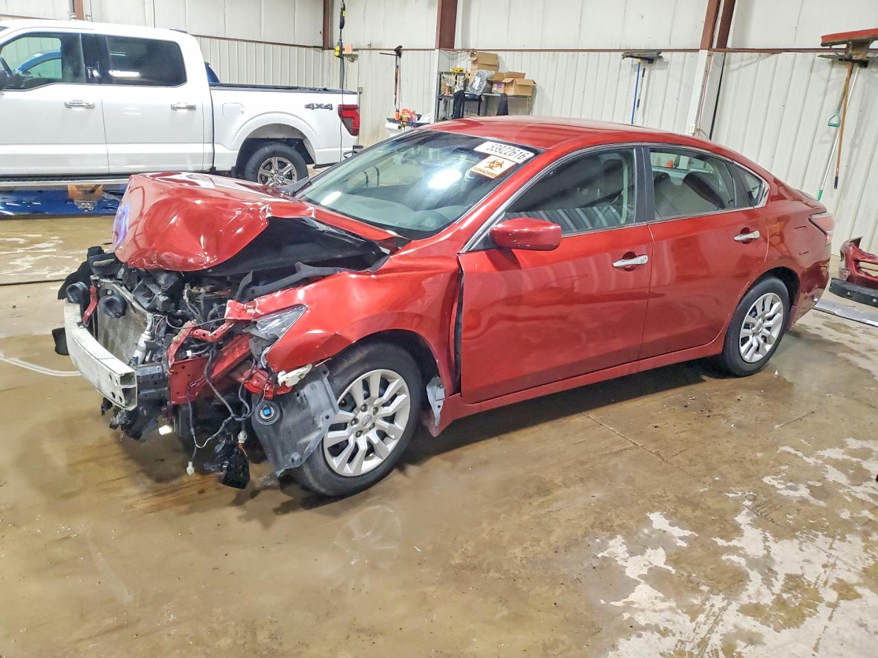Salvage Nissan Altima Image