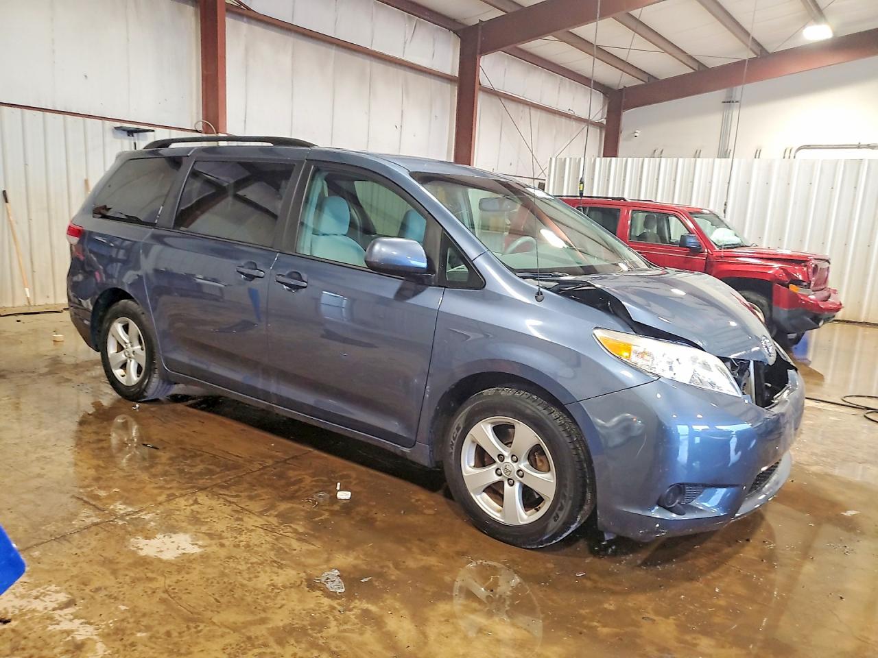 Toyota Sienna Le