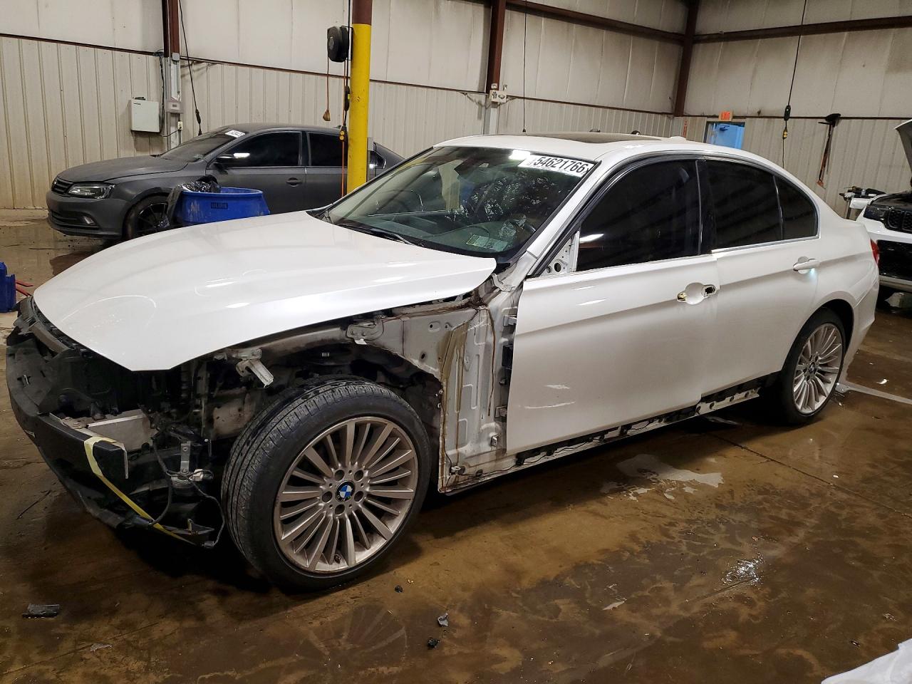 Salvage BMW 3 Series Image