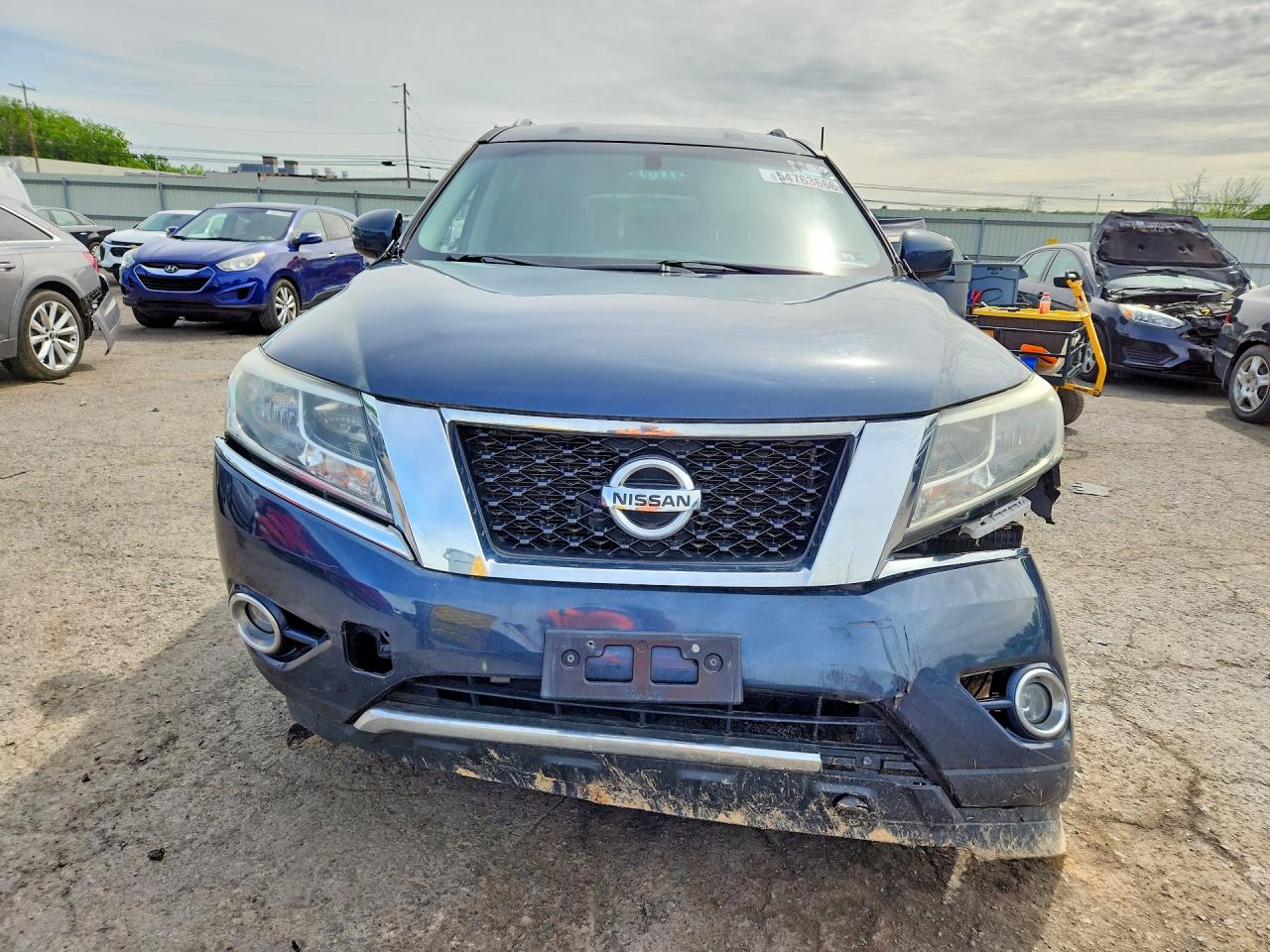 Nissan Pathfinder Sv
