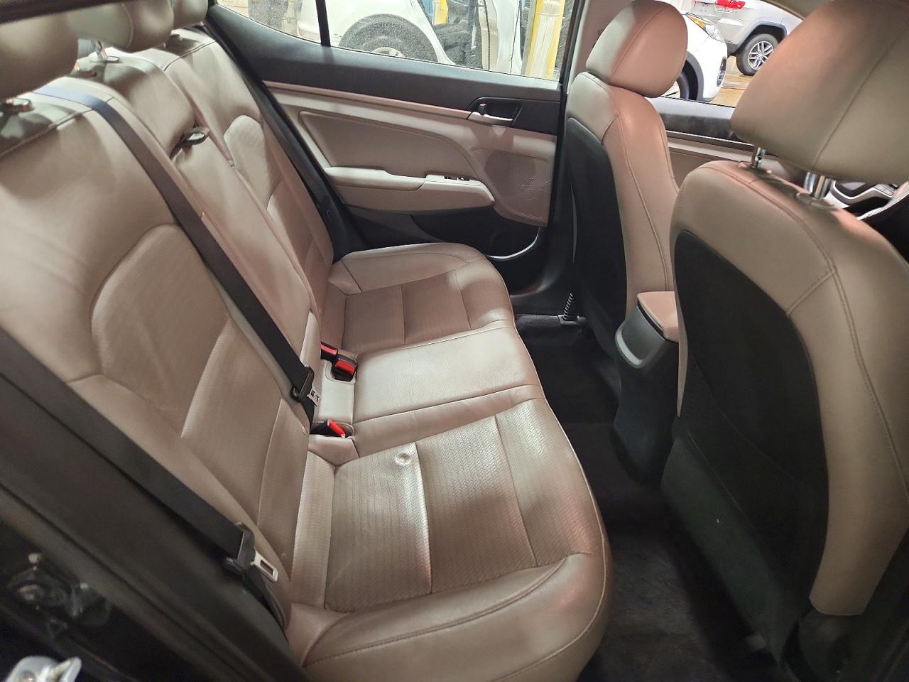 Hyundai ELANTRA Limited