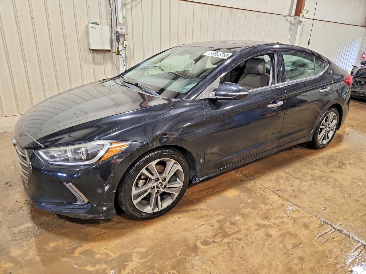 Salvage Hyundai ELANTRA Image