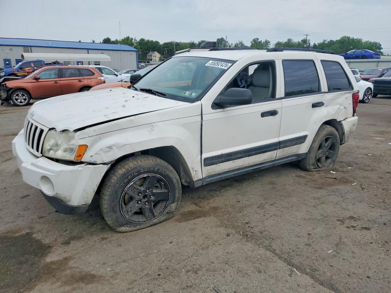 Salvage Jeep Cherokee Image