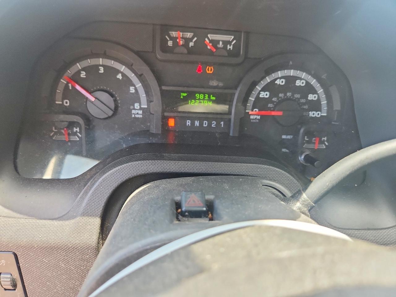 Ford Econoline E250 Van