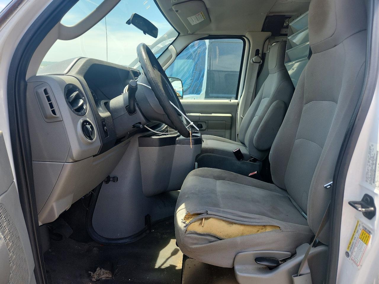 Ford Econoline E250 Van