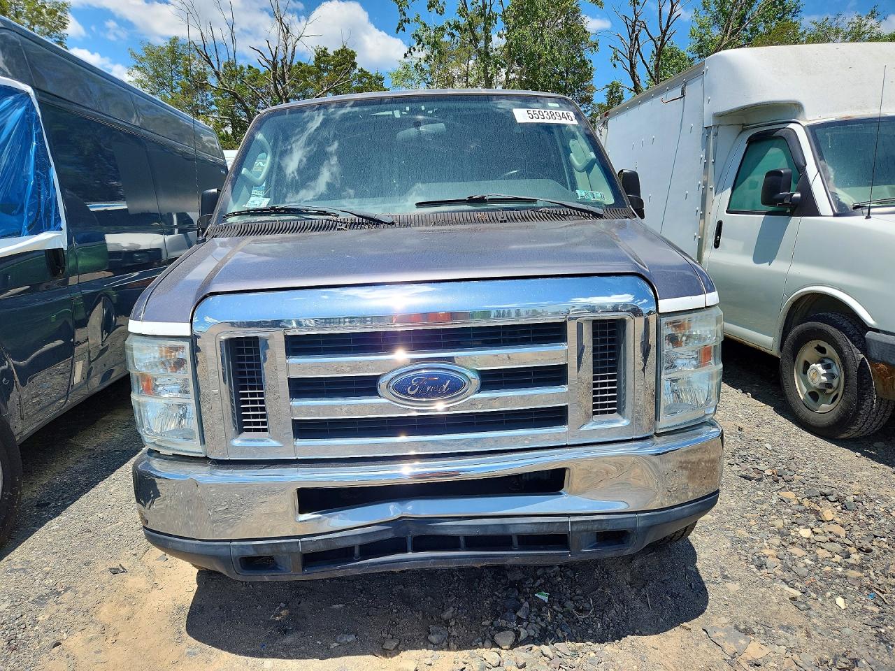 Ford Econoline E250 Van