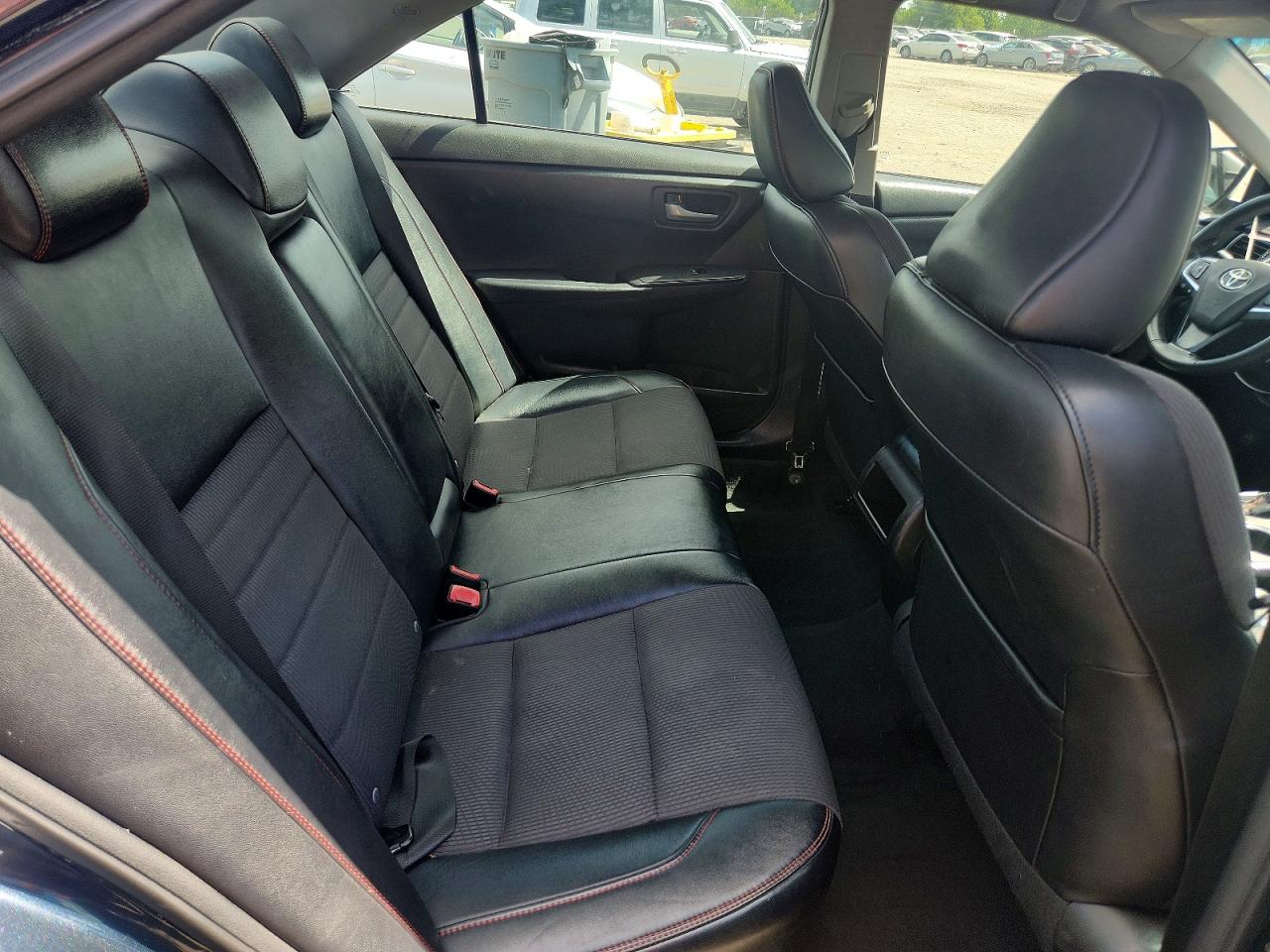 Toyota Camry Se