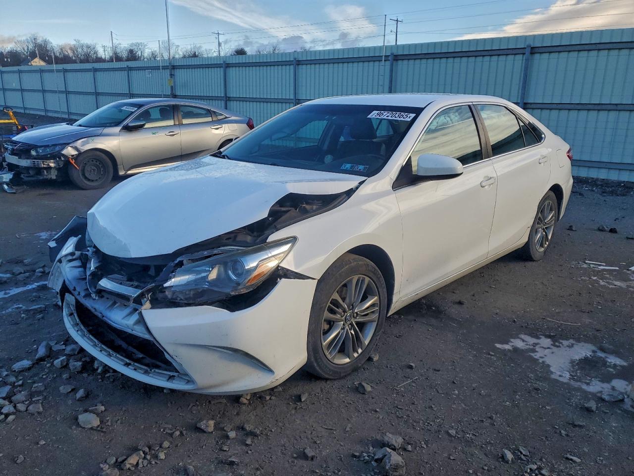 Salvage Toyota Camry Image