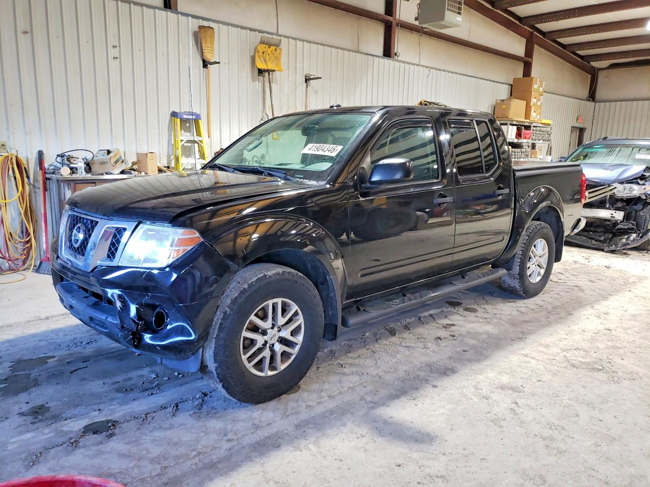 Salvage Nissan Frontier Image