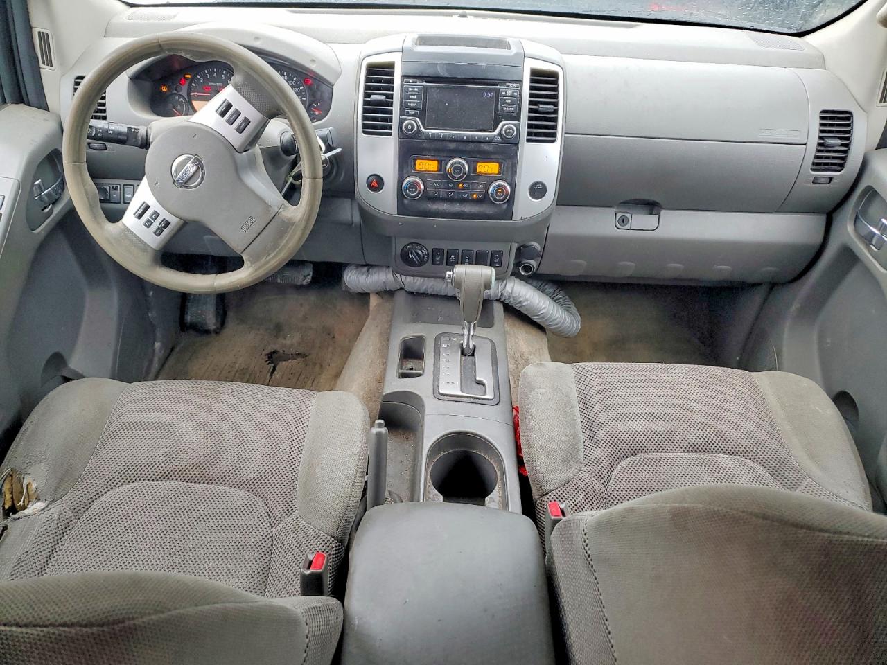 Nissan Frontier S