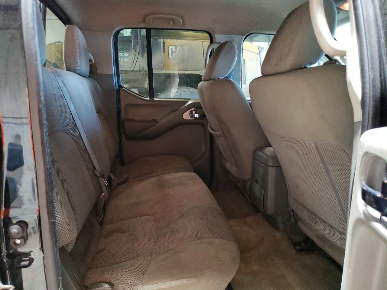 Nissan Frontier S