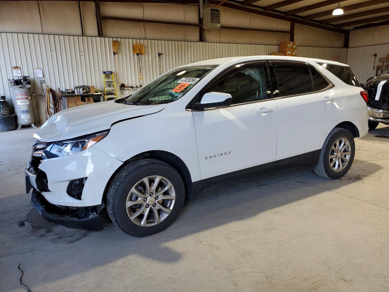 Salvage Chevrolet Equinox Image