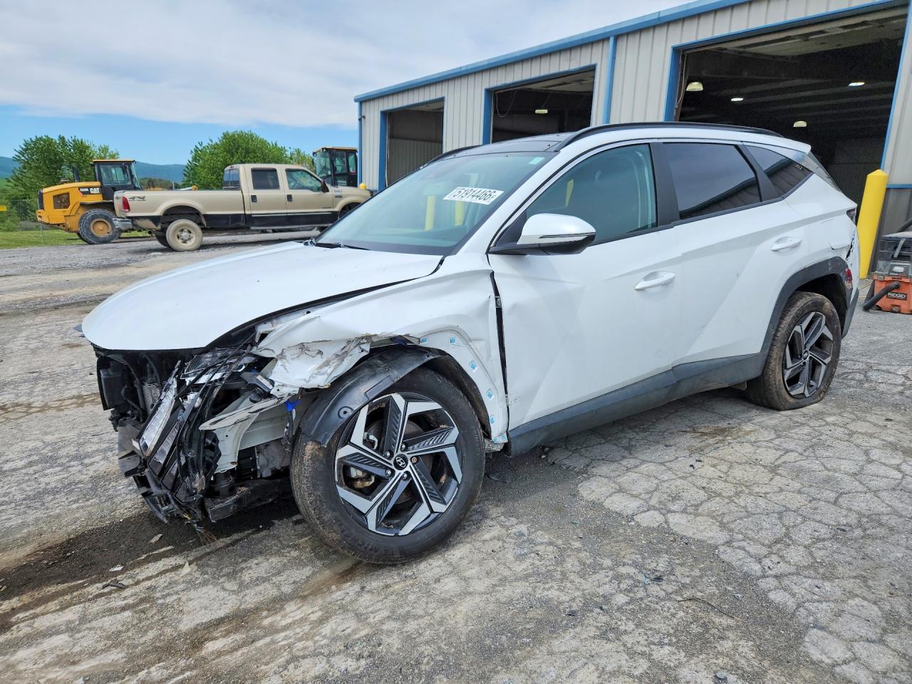 Salvage Hyundai TUCSON Image