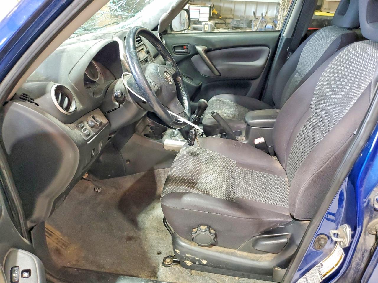 Toyota RAV4 Base