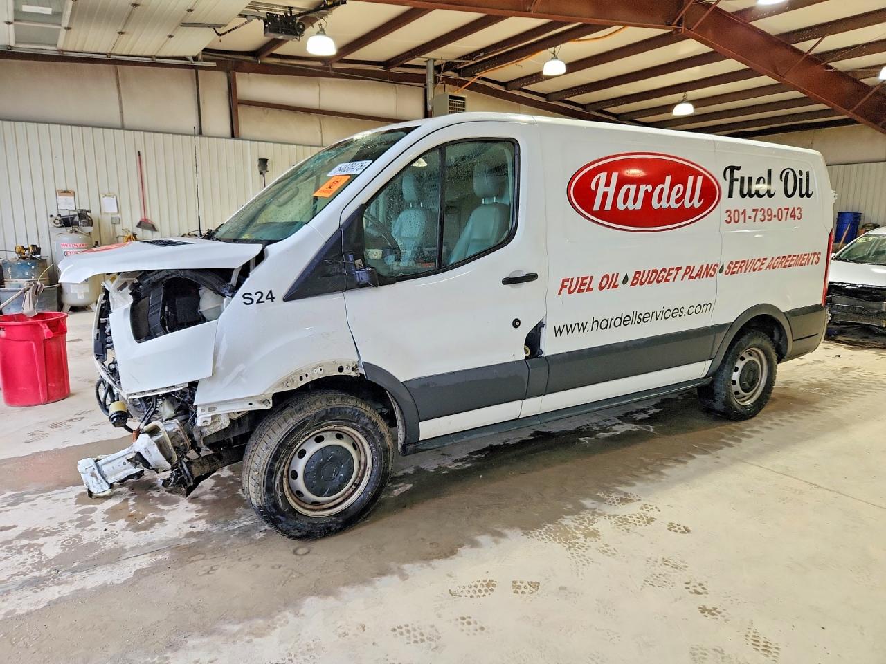 Salvage Ford Transit Image