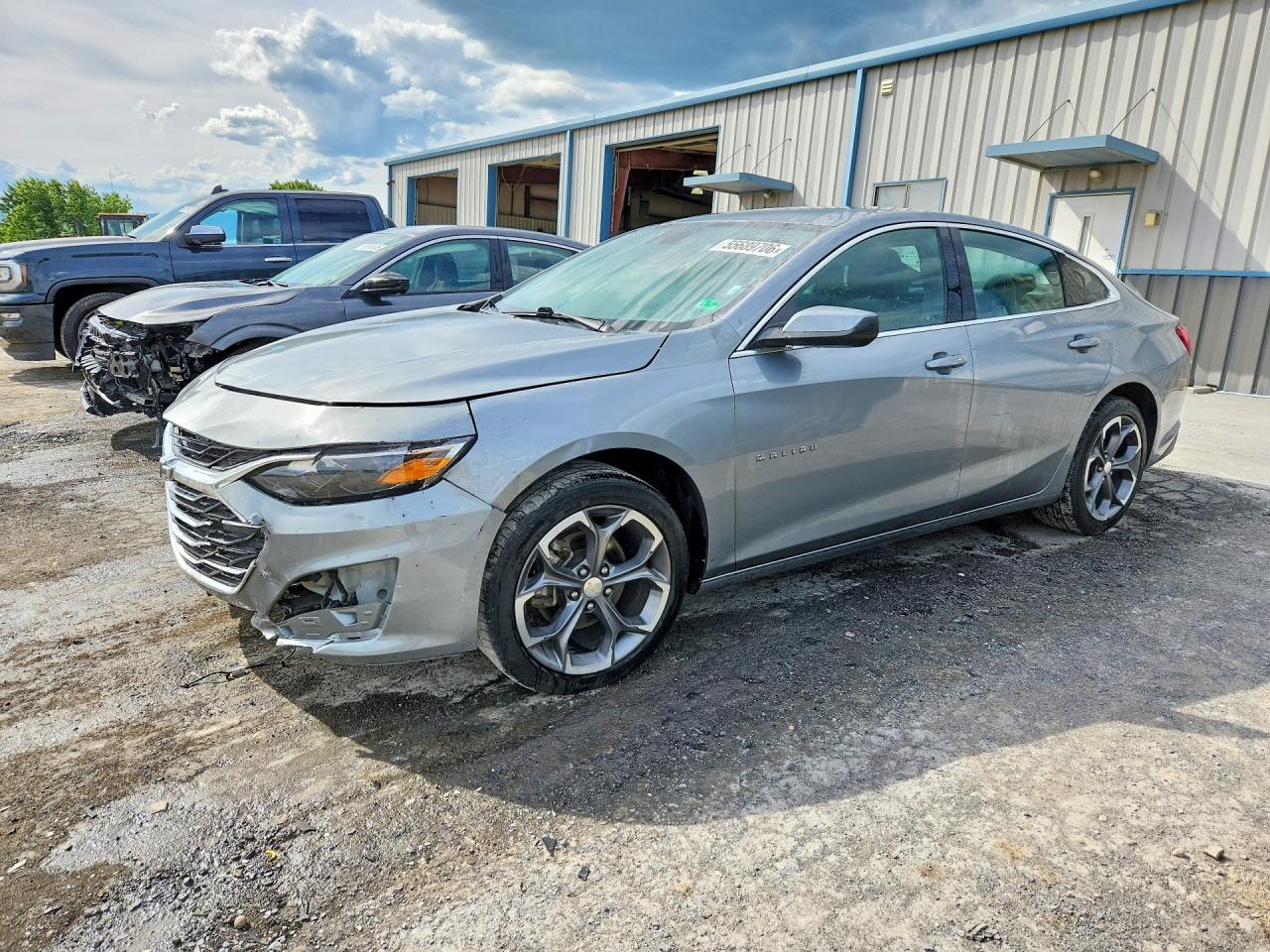 Salvage Chevrolet Malibu Image