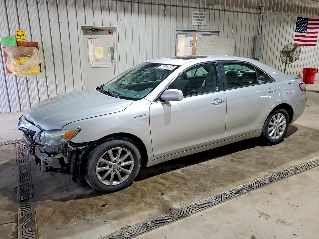 Salvage Toyota Camry Image