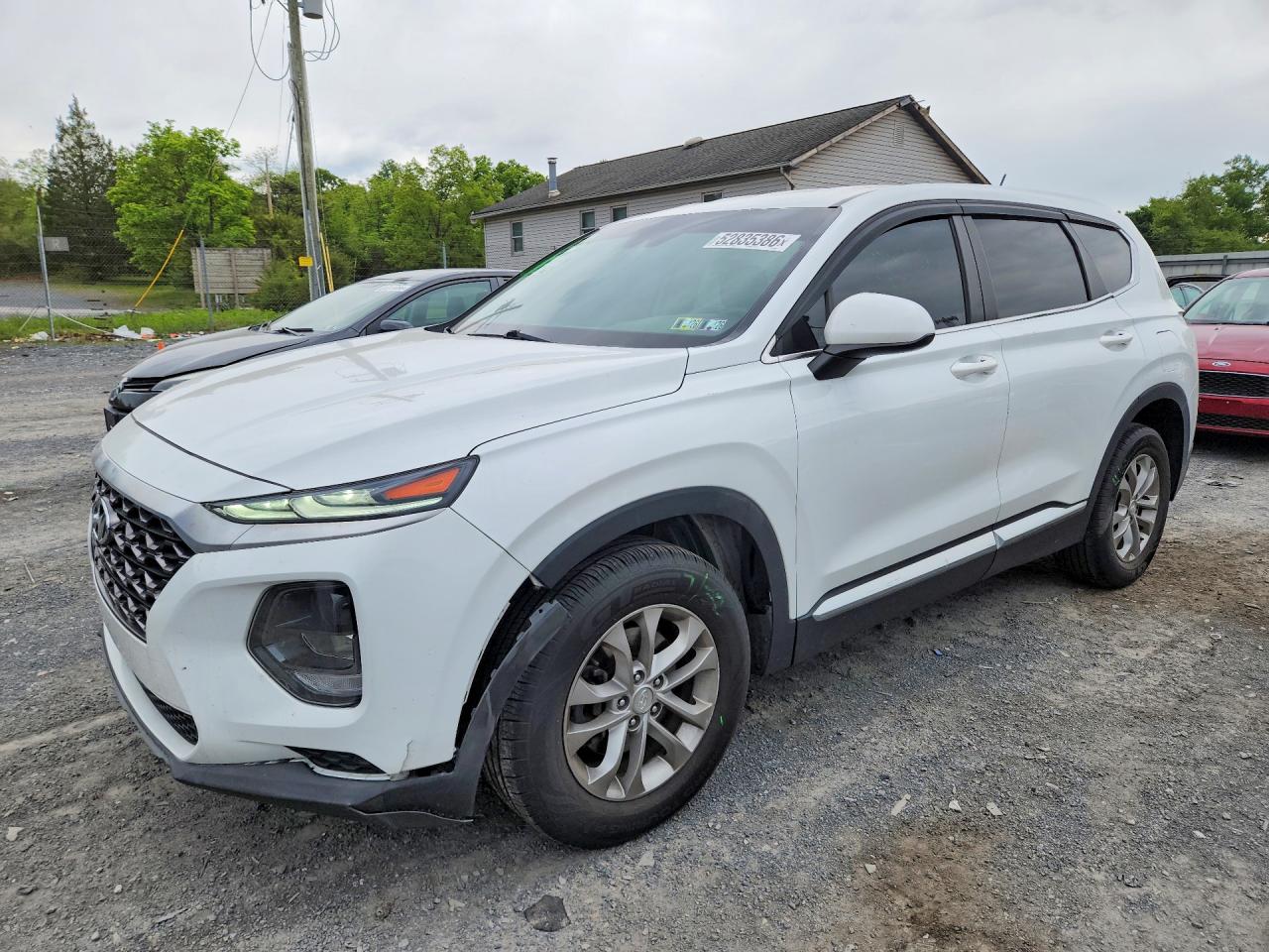 Salvage Hyundai SANTA FE Image