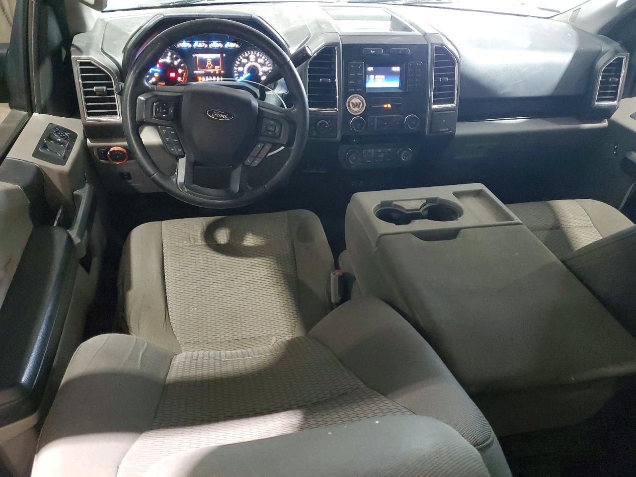 Ford F-150 Super Cab