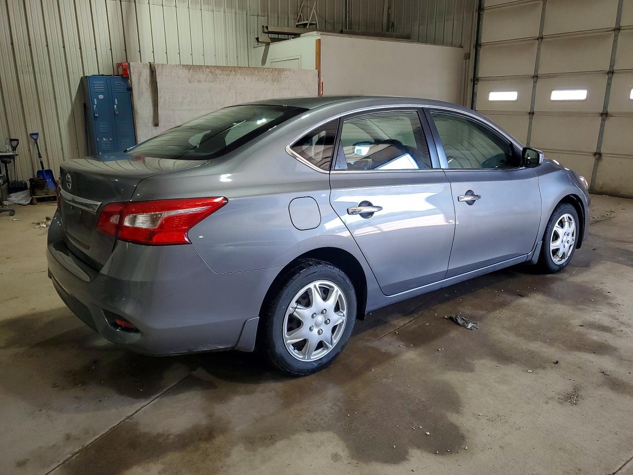 Nissan Sentra S