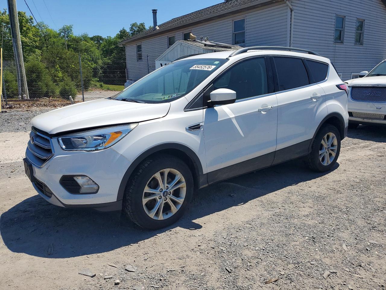 Salvage Ford Escape Image